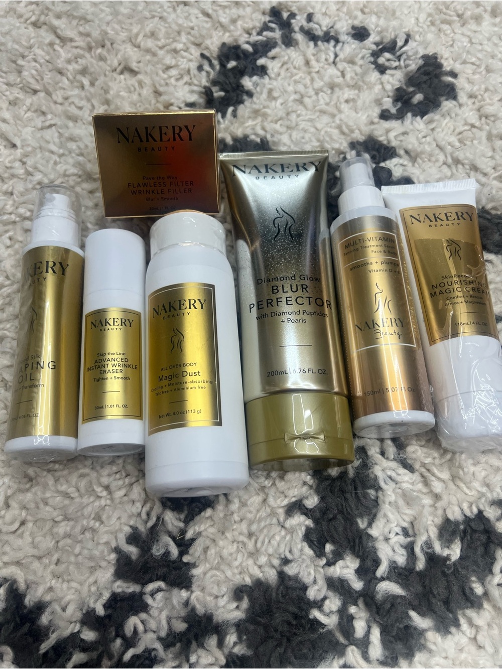 Nakery Beauty Diamond Glow Blur Perfector - Gold Radiance Primer
